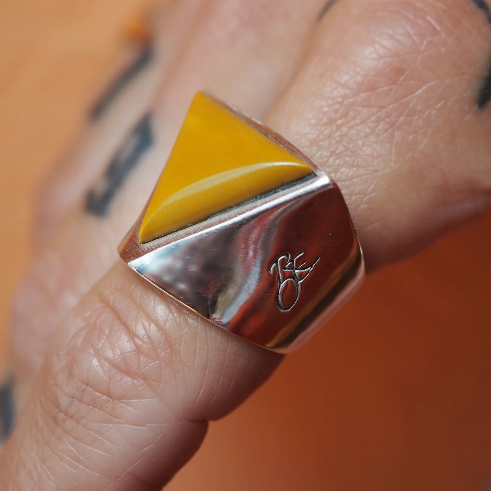 Mellow Yellow Mustard Jasper Triangle Ring - Image 3